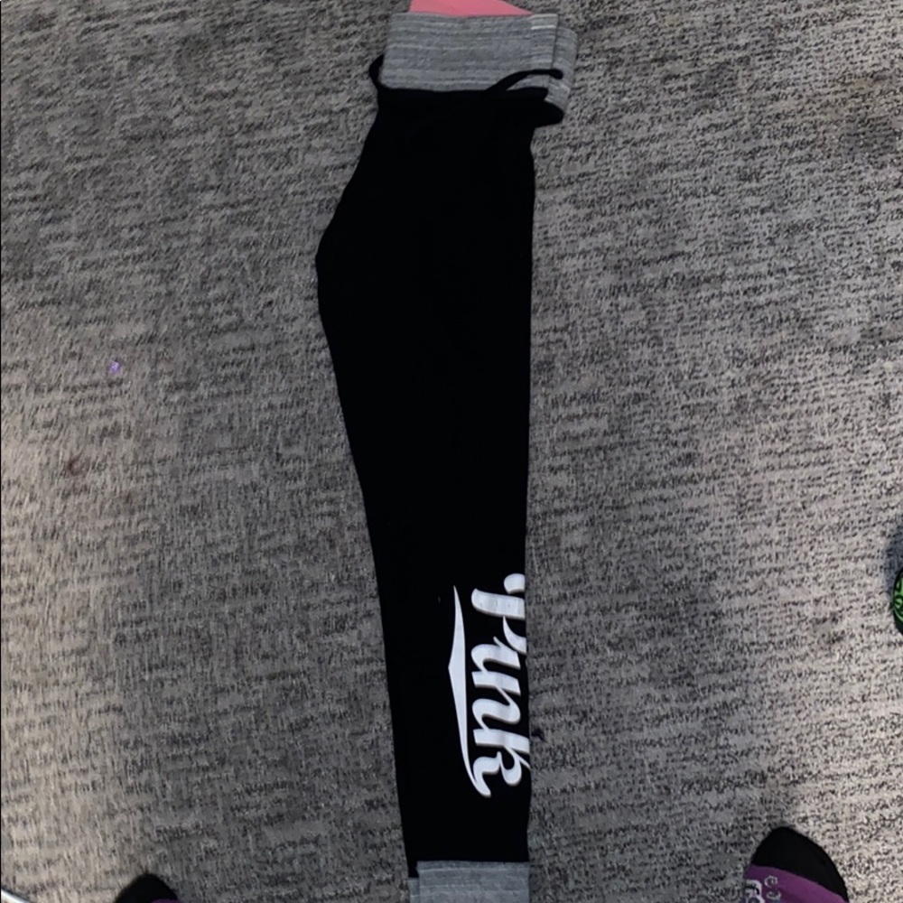 Victoria’s Secret PINK leggings